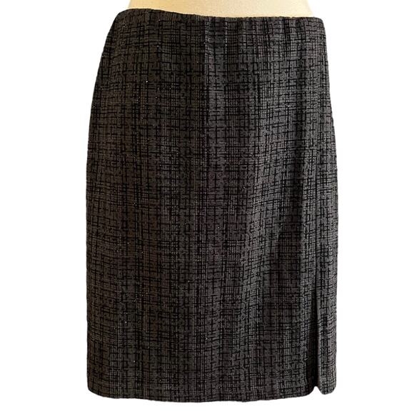 EXPRESS Gray Tweed Skirt Velvet Details Metallic Thread Elastic Waist Medium EUC - Picture 1 of 6